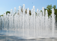 چشمه آب مستطیل مستطیل شکل در زمین برای باغ مربع پارک تامین کننده